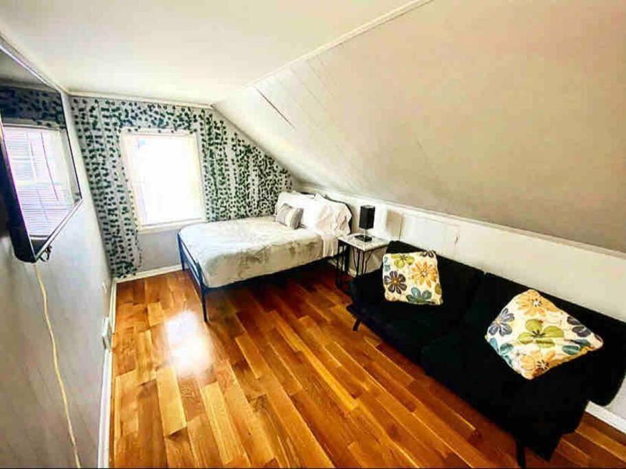 Adorable&Cozy Suburban Home Mins From Dwtn/Airport 羅徹斯特 外观 照片