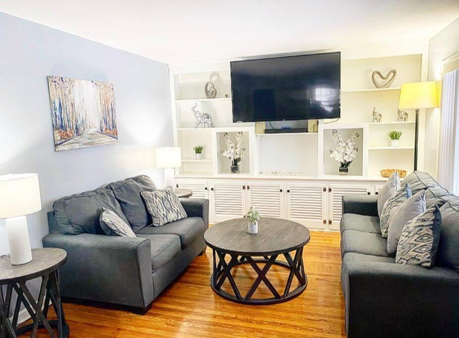 Adorable&Cozy Suburban Home Mins From Dwtn/Airport 羅徹斯特 外观 照片